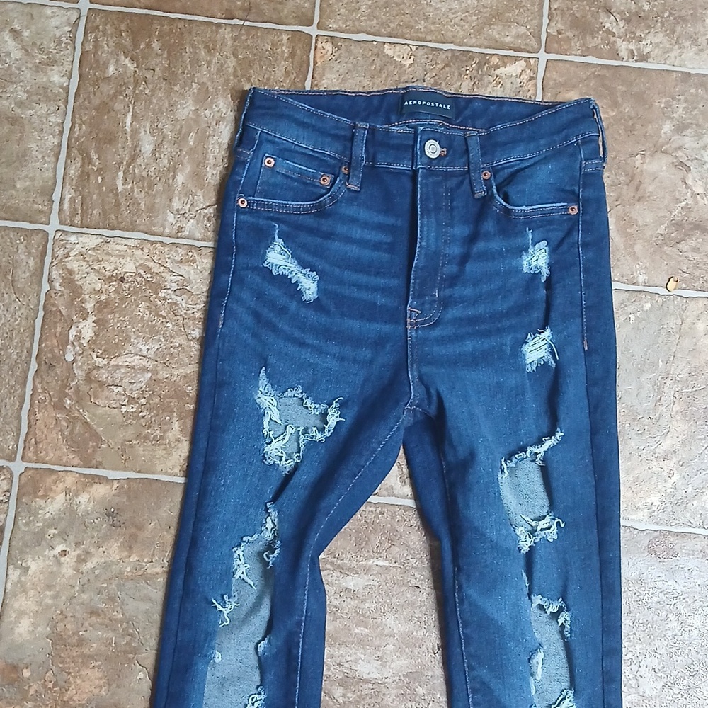 EUC Aeropostale Super High Rise Ripped Jeggings Size 4R - Picture 2 of 7